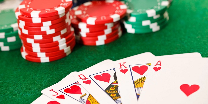 Giới thiệu sơ lược về Poker tại nền tảng KO66